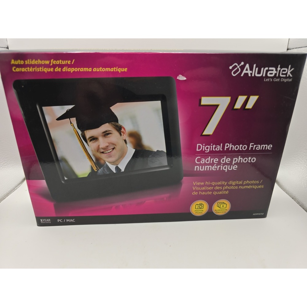 Aluratek ADPF07SF 7 in Digital Photo Frame